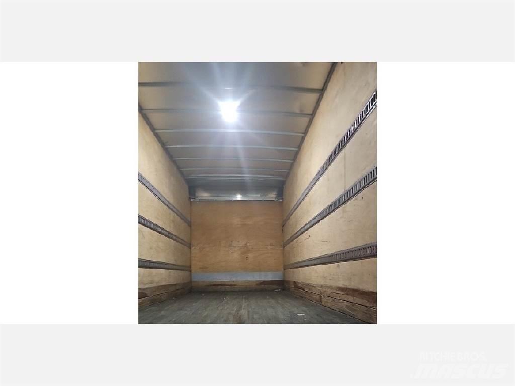 Freightliner M2 Bakwagens met gesloten opbouw