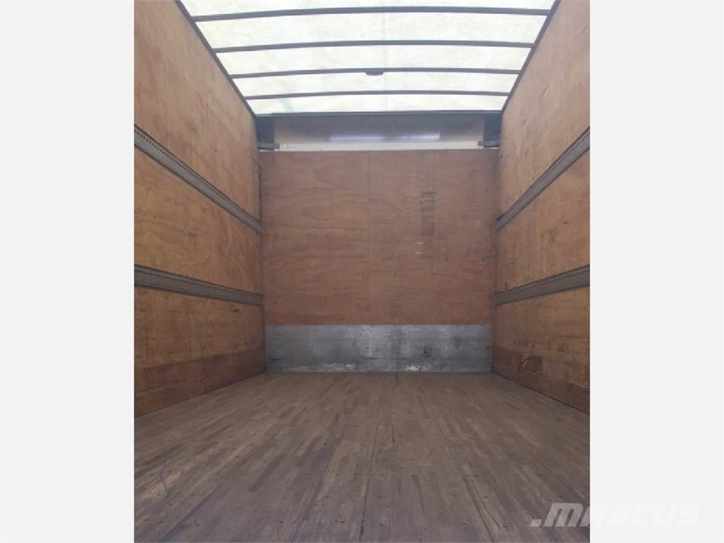 Freightliner M2 Bakwagens met gesloten opbouw