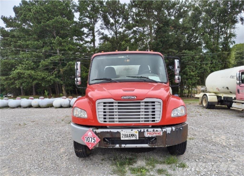 Freightliner M2 Anders