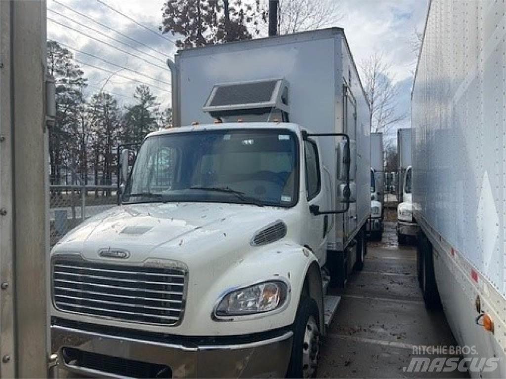 Freightliner M2-106 Bakwagens met gesloten opbouw