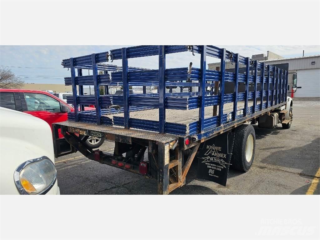 Freightliner M2 106 Platte bakwagens