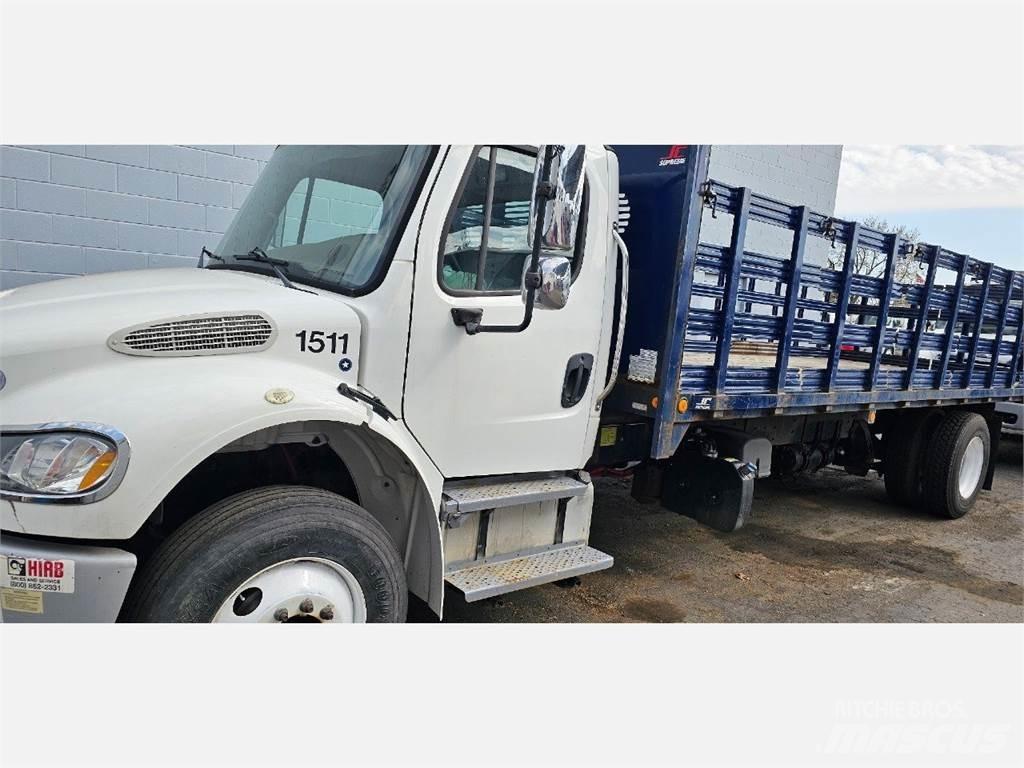 Freightliner M2 106 Platte bakwagens