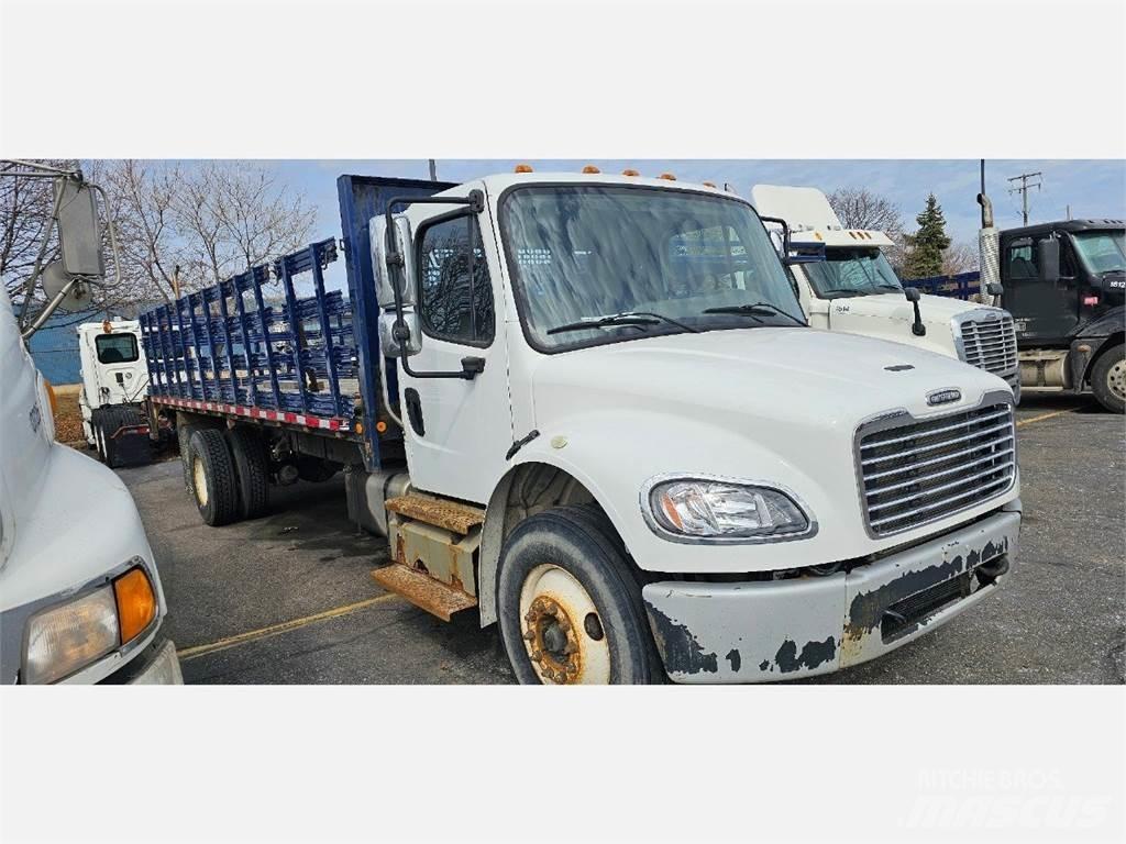 Freightliner M2 106 Platte bakwagens