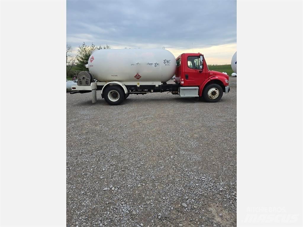 Freightliner M2 106 Anders