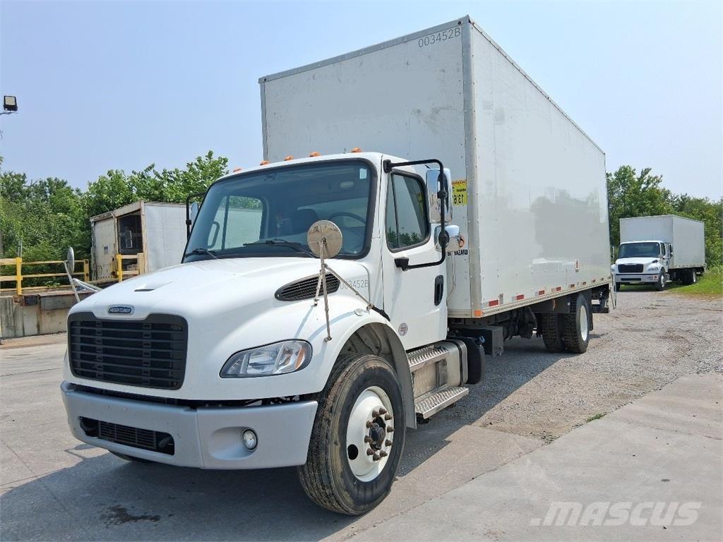 Freightliner M2-106 Bakwagens met gesloten opbouw
