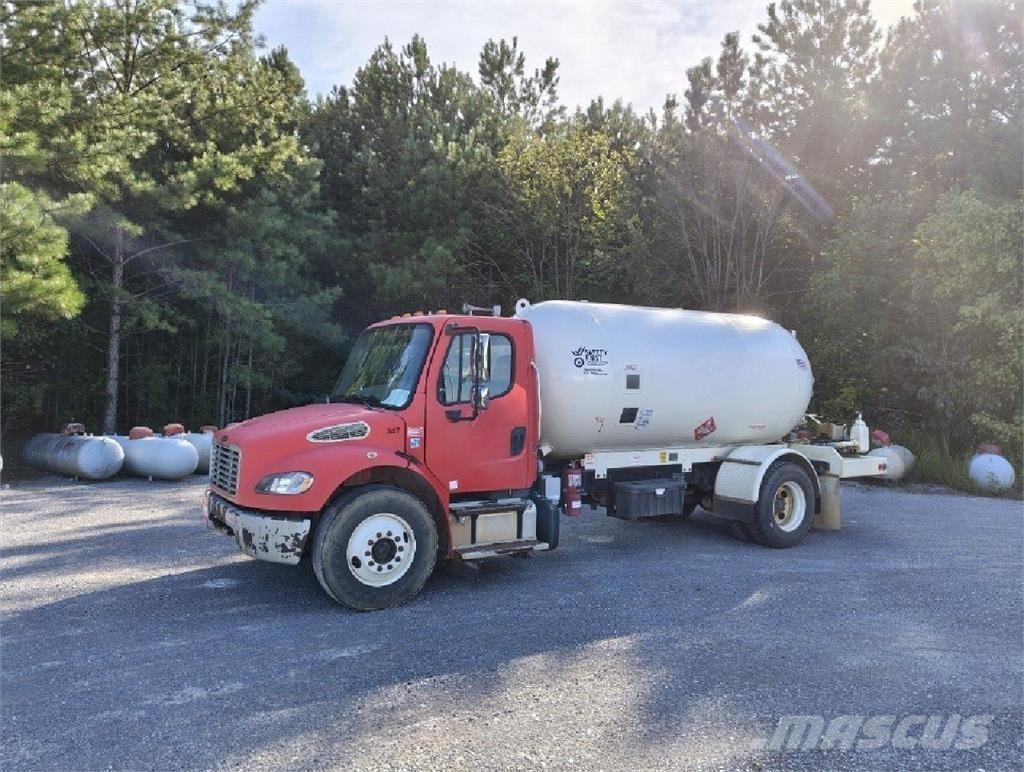 Freightliner M2 106 Anders