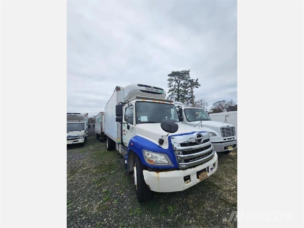 Hino 338 Koelwagens