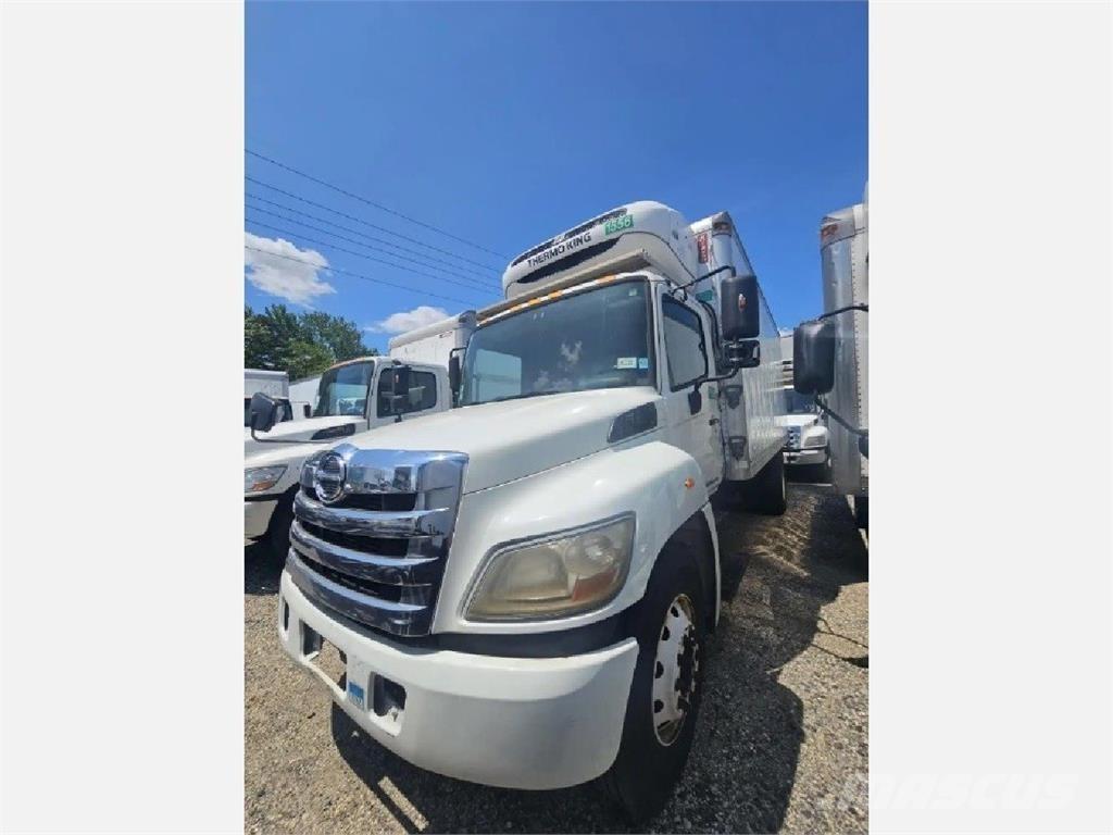 Hino 338 Koelwagens