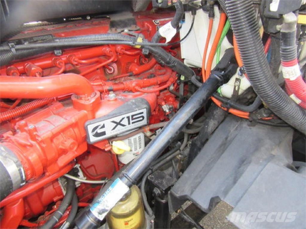 International LT625 Trekkers