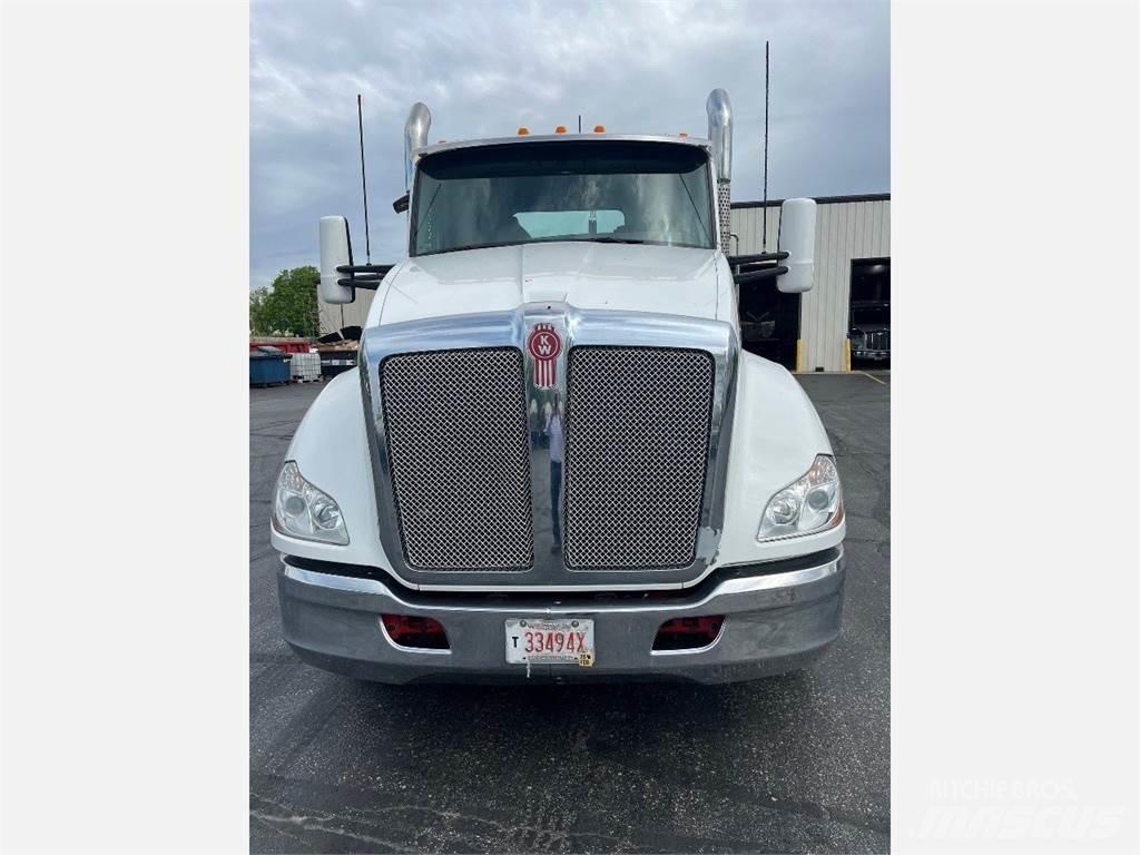 Kenworth T680 Trekkers