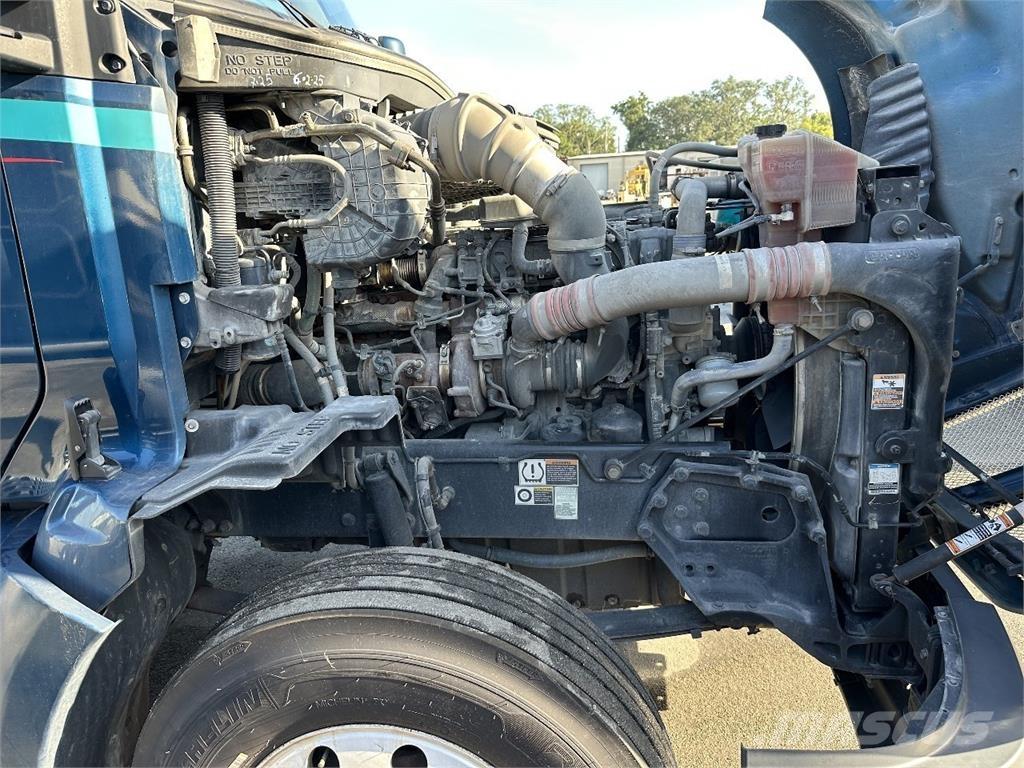 Kenworth T680 Trekkers