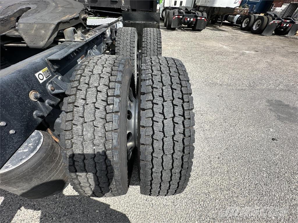 Kenworth T680 Trekkers