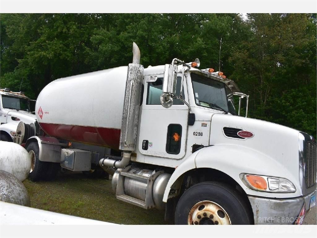Peterbilt 335 Anders