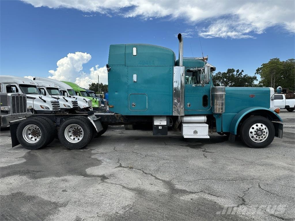 Peterbilt 379 Trekkers