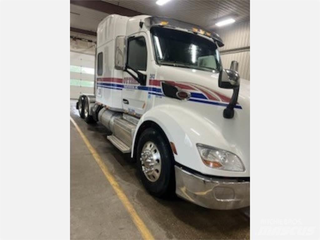 Peterbilt 579 Trekkers