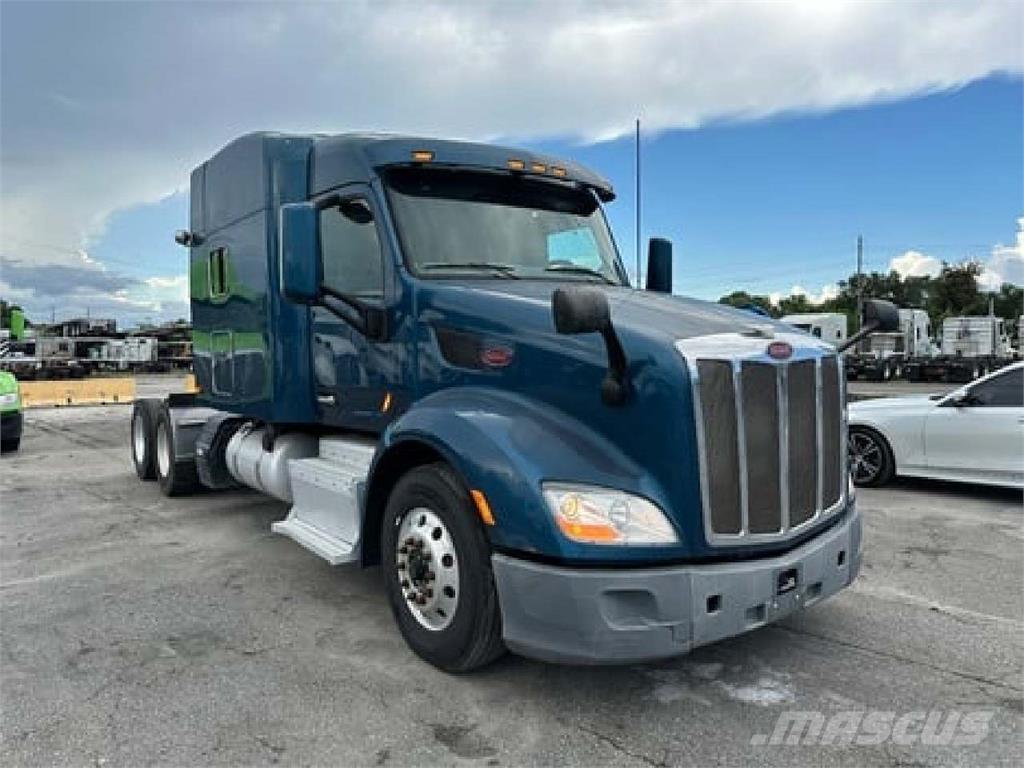 Peterbilt 579 Trekkers