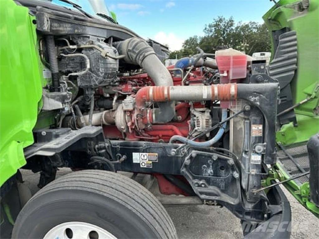 Peterbilt 579 Trekkers