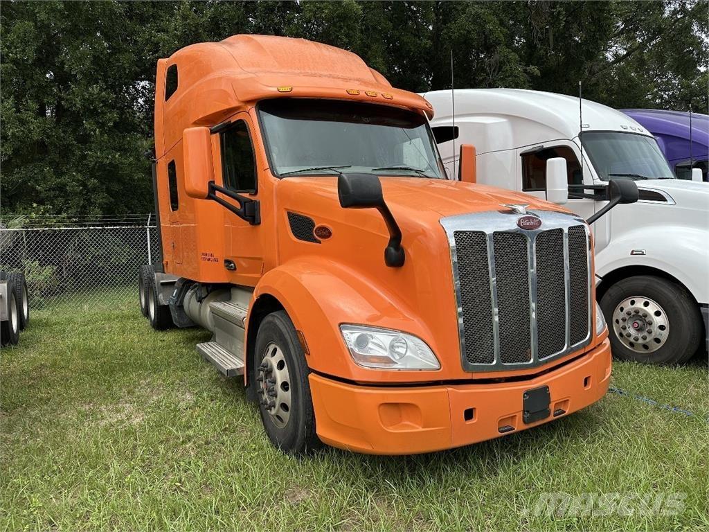 Peterbilt 579 Trekkers
