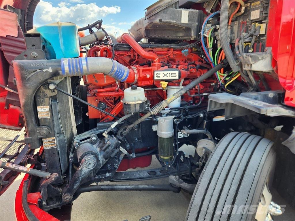 Peterbilt 579 Trekkers