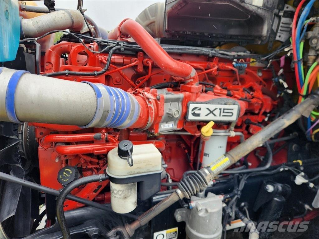 Peterbilt 579 Trekkers