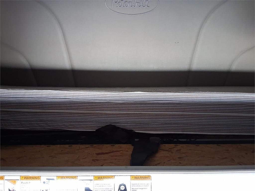 Peterbilt 579 Trekkers