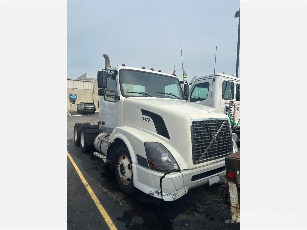 Volvo VNL Trekkers