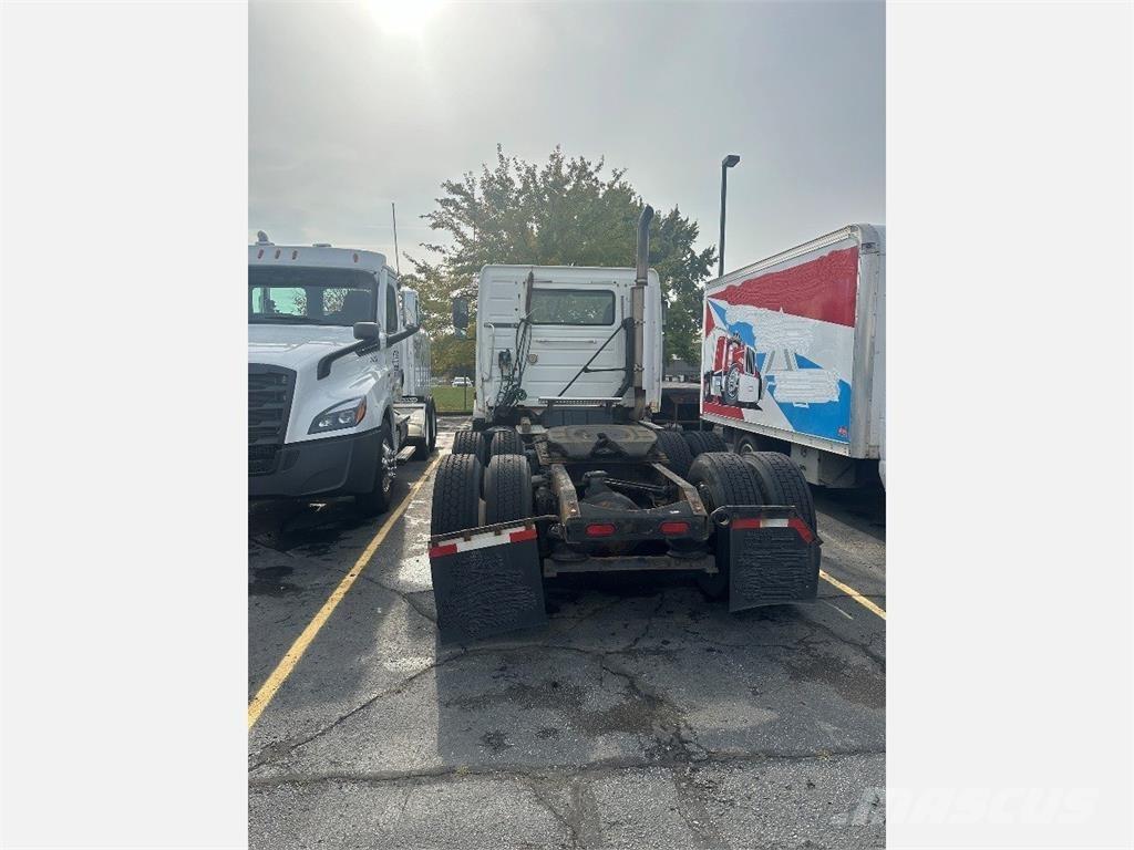Volvo VNL Trekkers