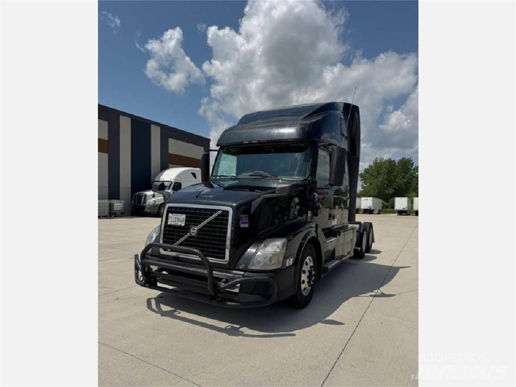 Volvo VNL 760 Trekkers