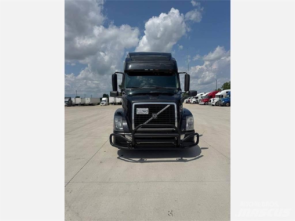 Volvo VNL 760 Trekkers