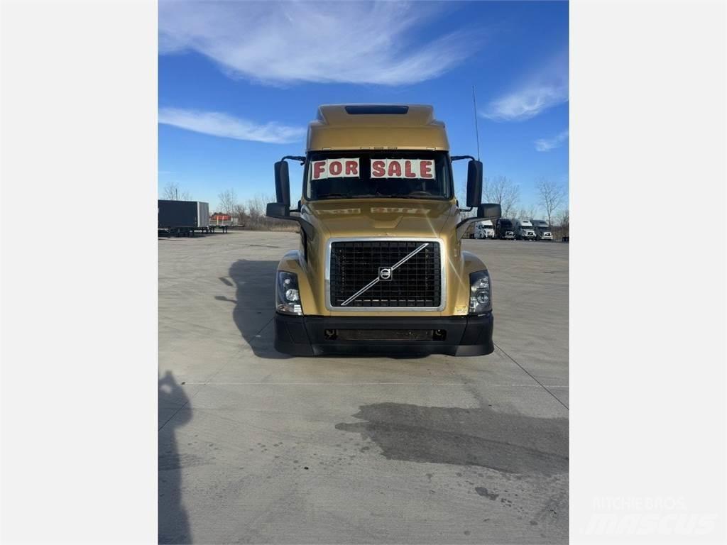 Volvo VNL 780 Trekkers