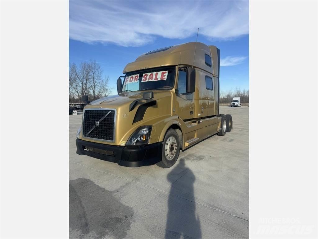 Volvo VNL 780 Trekkers