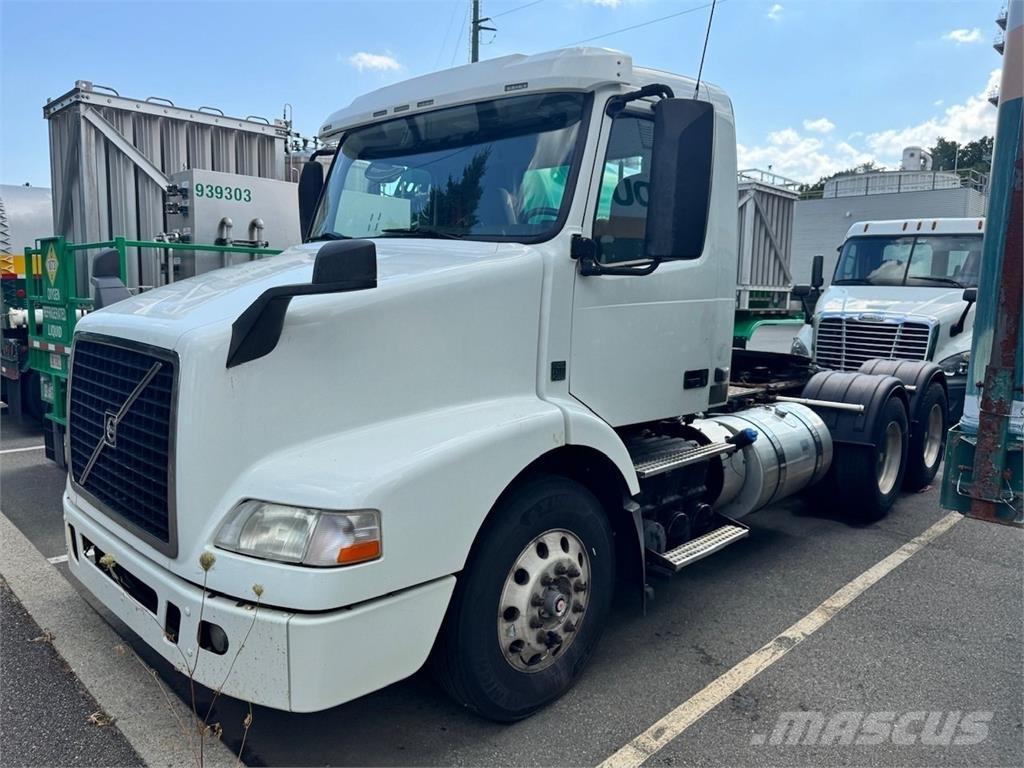 Volvo VNM64T200 Trekkers
