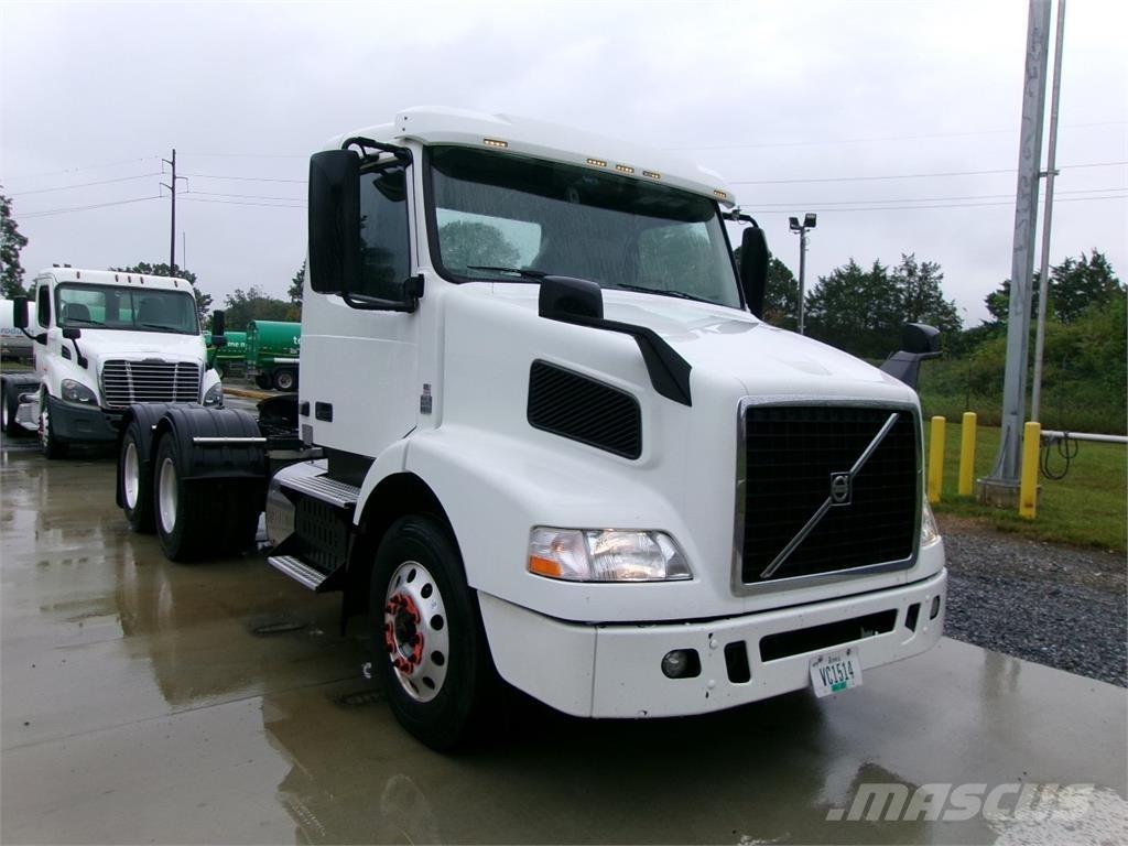 Volvo VNM64T200 Trekkers