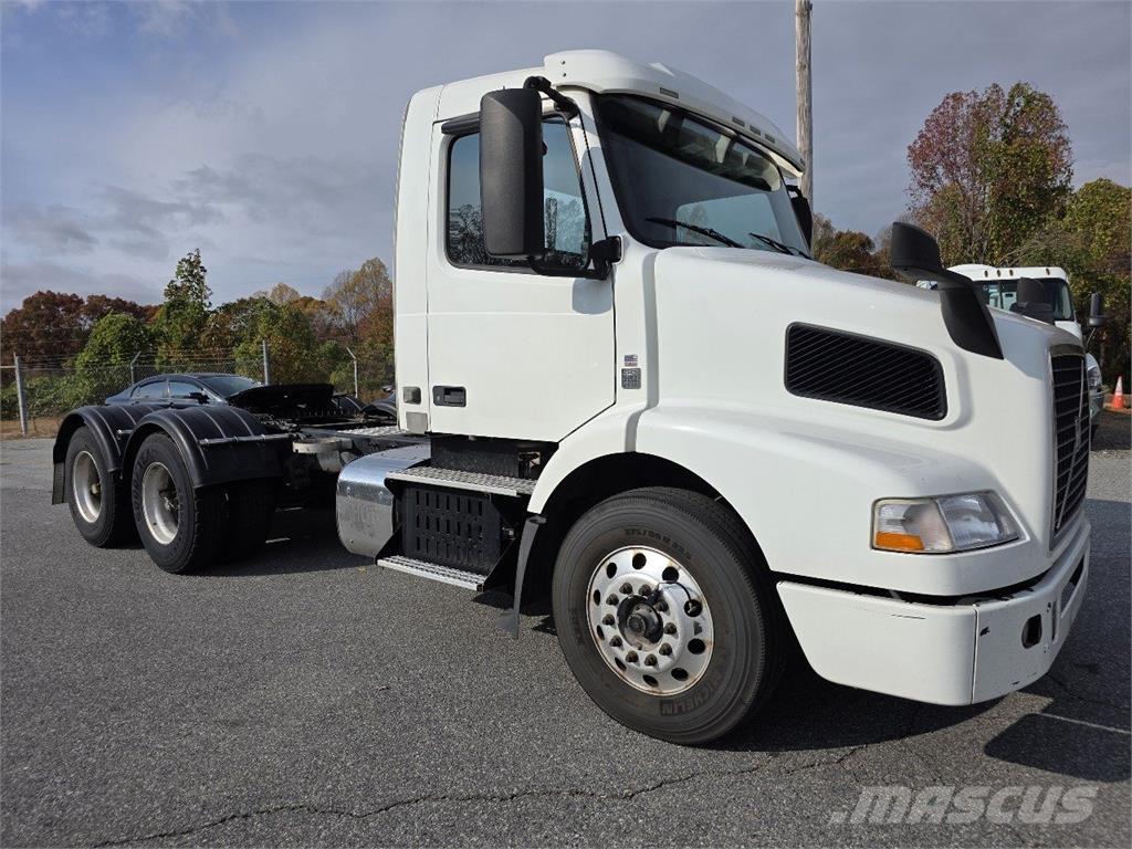 Volvo VNM64T200 Trekkers