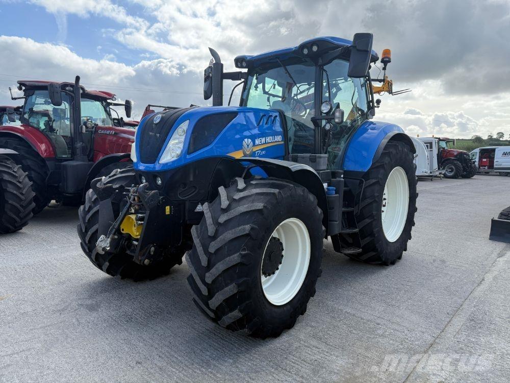 New Holland T7.230 Tractoren