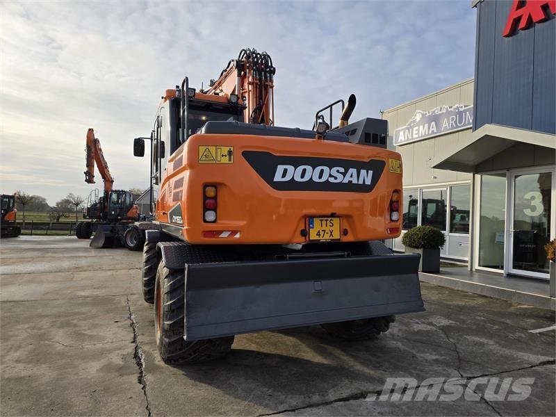 Doosan DX160W-5 Wielgraafmachines