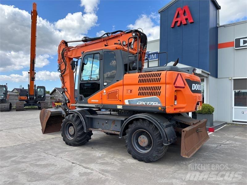 Doosan DX170W-5 Wielgraafmachines
