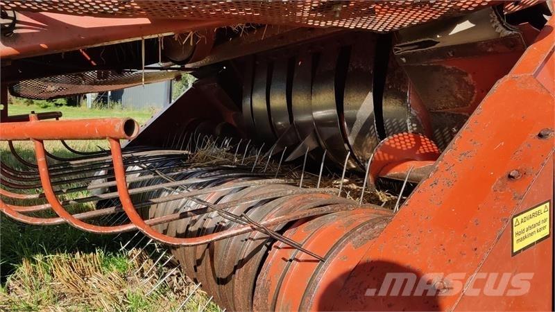Hesston 4900 Vierkante balenpers