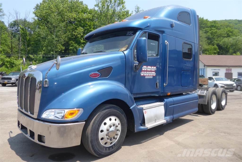 Peterbilt 387 Trekkers
