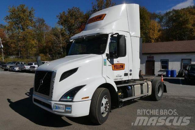 Volvo VNR Chassis met cabine