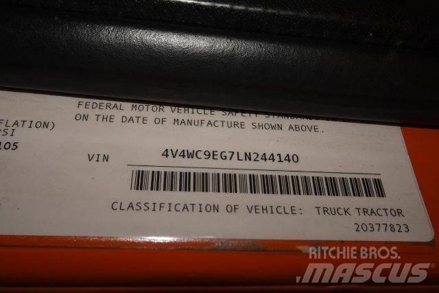 Volvo VNR64T300 Chassis met cabine