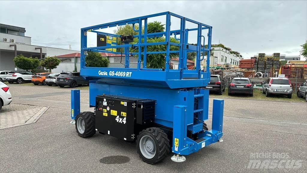 Genie GS-4069 RT Schaarhoogwerkers