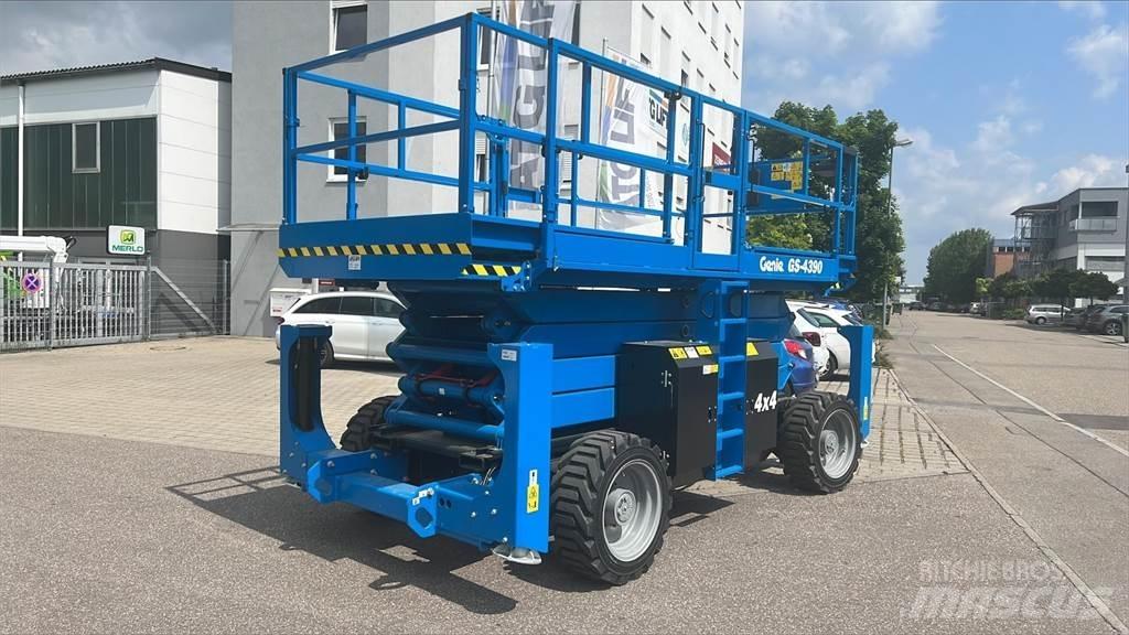 Genie GS-4390RT Schaarhoogwerkers