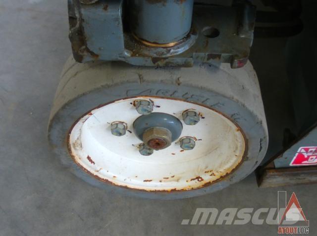 SkyJack SJ3219 Knikarmhoogwerkers