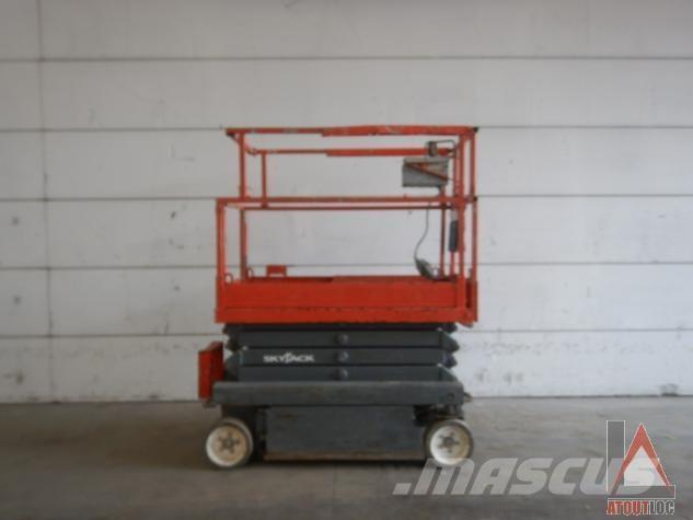 SkyJack SJ3219 Knikarmhoogwerkers