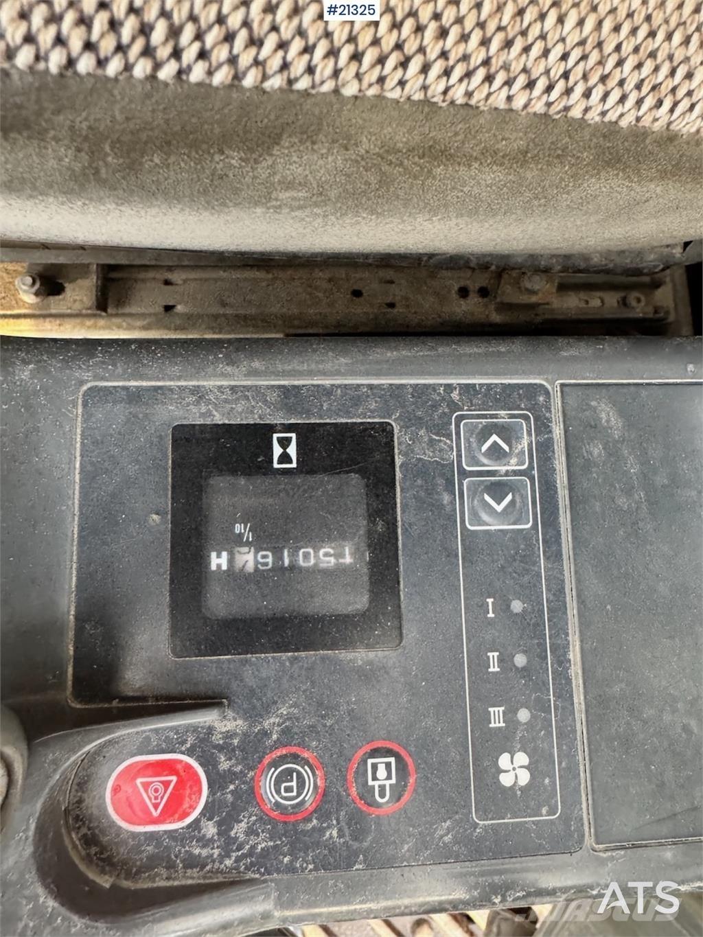 JCB JS200LC Rupsgraafmachines