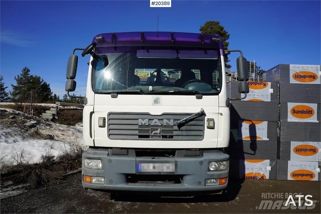 MAN TGM 18.330 Vrachtwagen met containersysteem