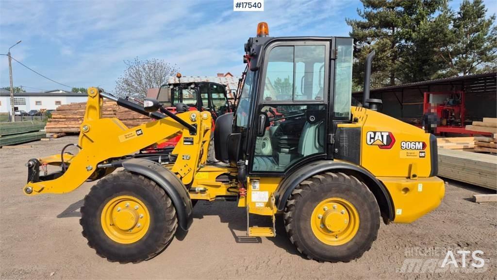 CAT 906M Wielladers
