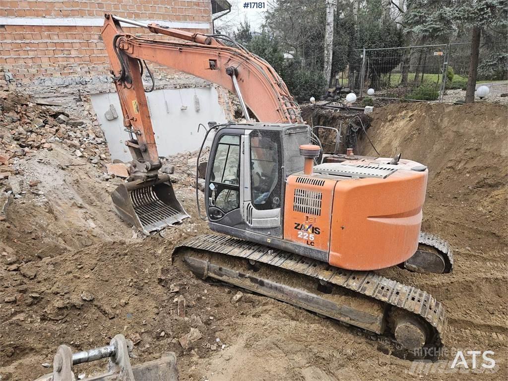 Hitachi ZX225 LC Rupsgraafmachines