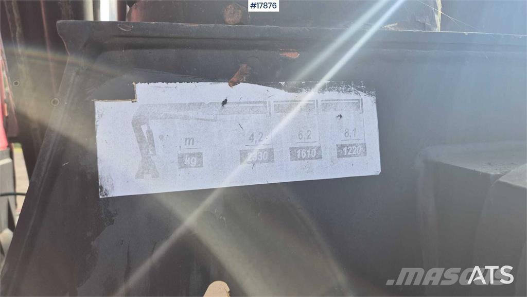 MAN 18.224 Vlakke laadvloer met kraan